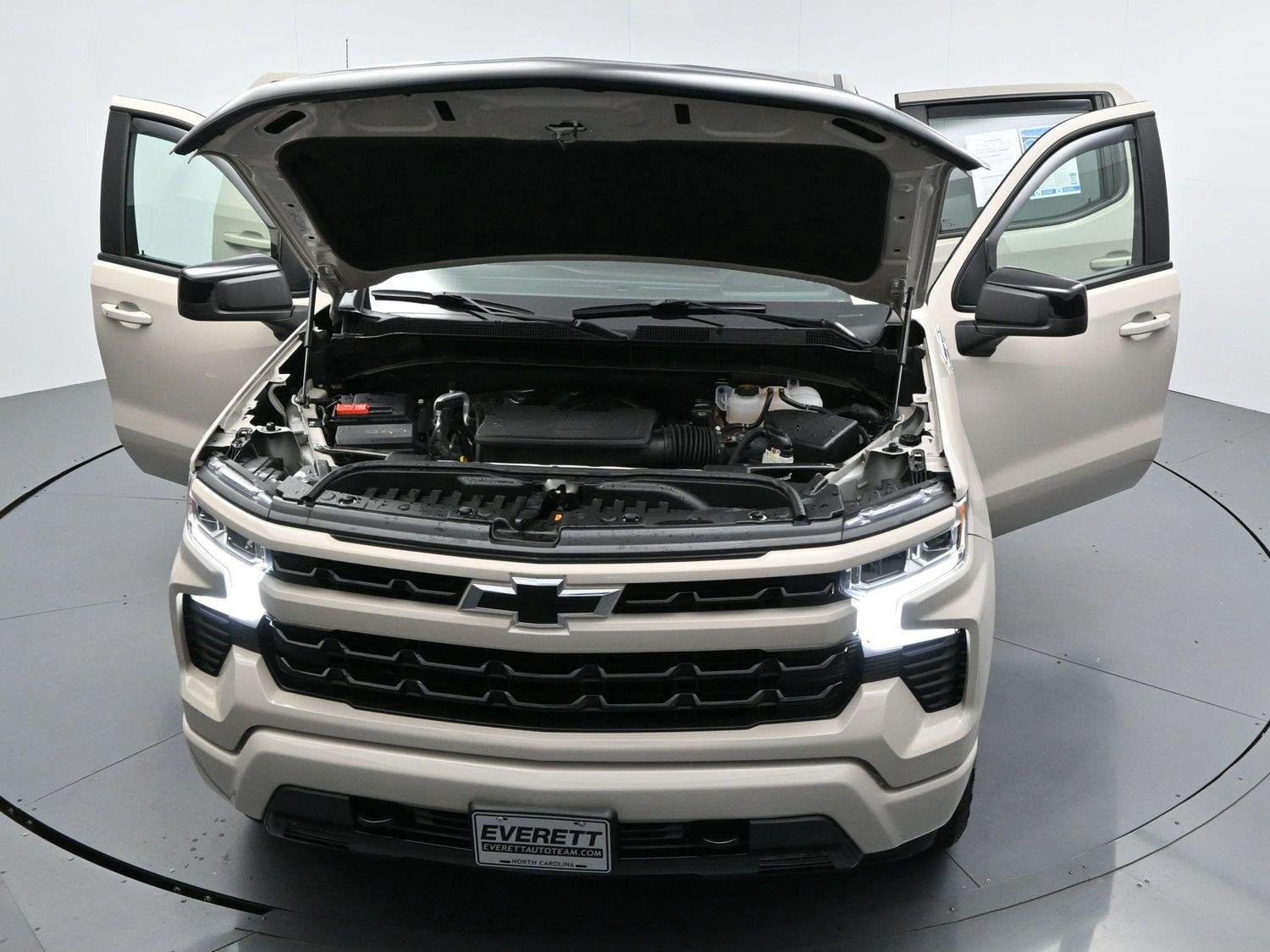 Used 2026 White Sands Chevrolet RST image 43