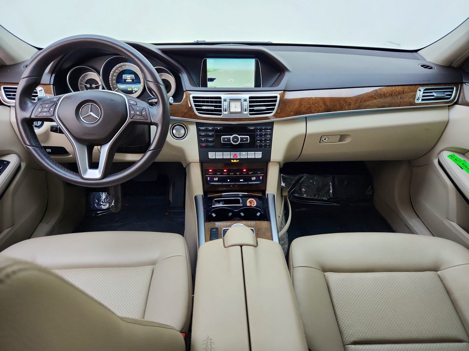 Used 2014 Black Mercedes-Benz E 350 Sport image 24
