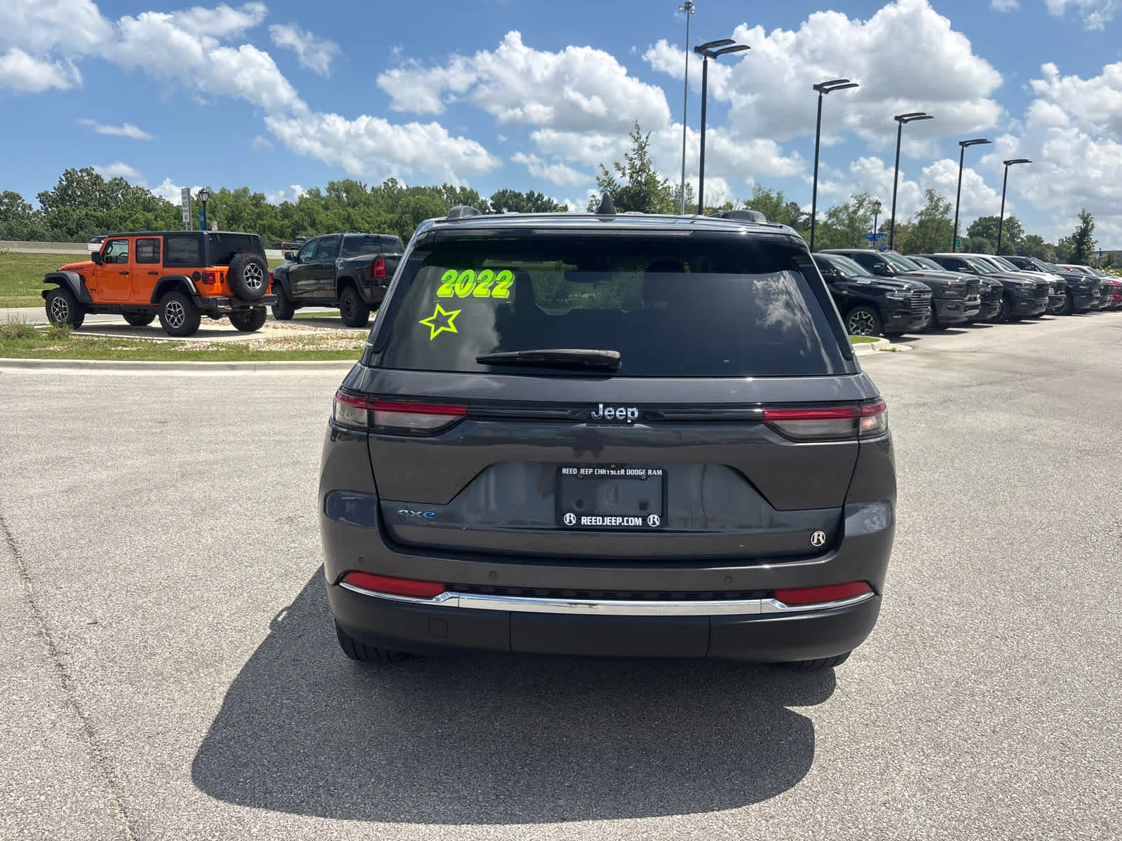 Used 2022 Baltic Gray Metallic Clearcoat Jeep  image 9