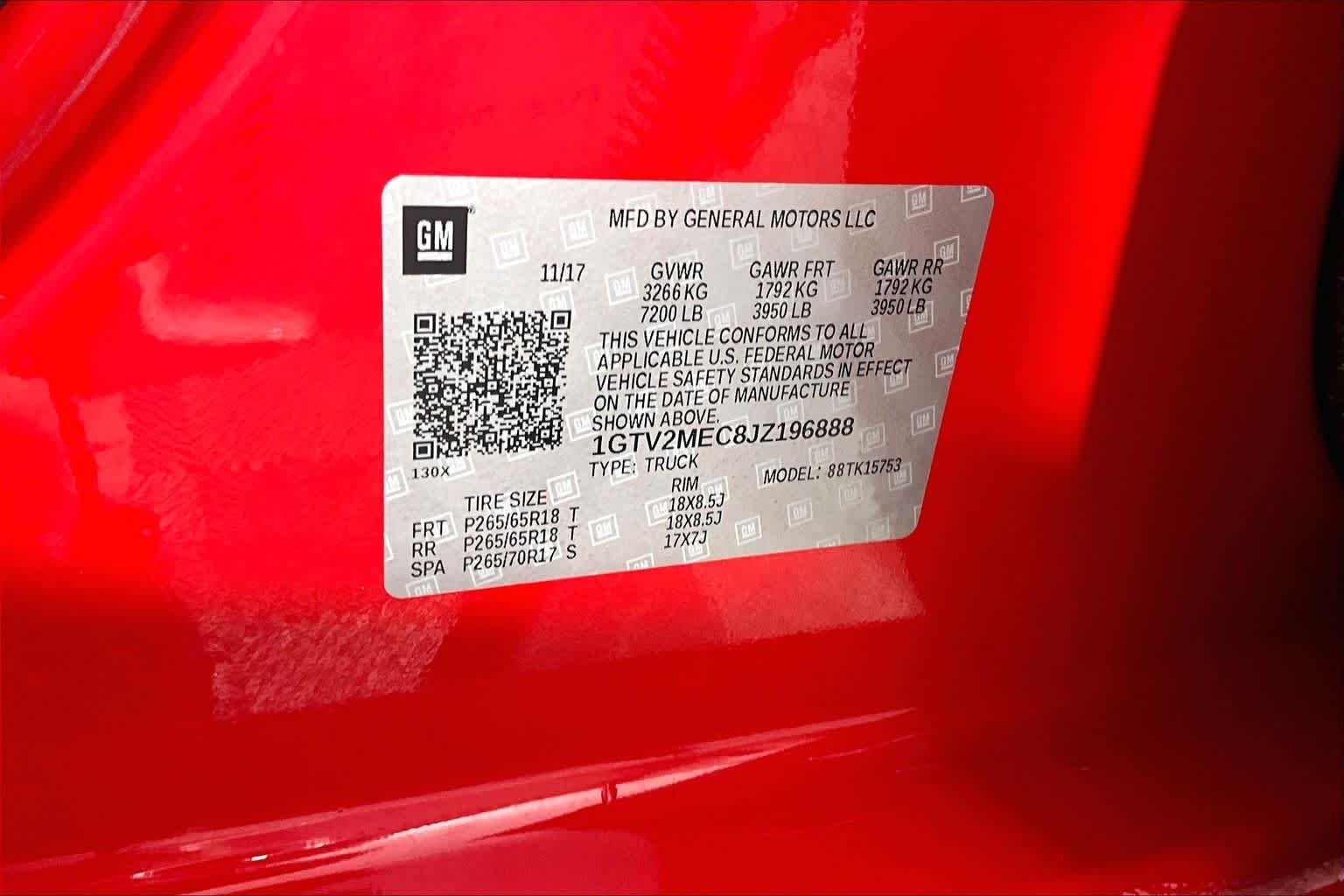 Used 2018 Cardinal Red GMC SLE image 34