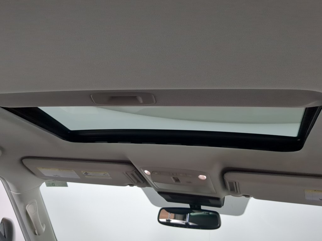 Certified Used 2022 SUPER BLACK Nissan SL image 28