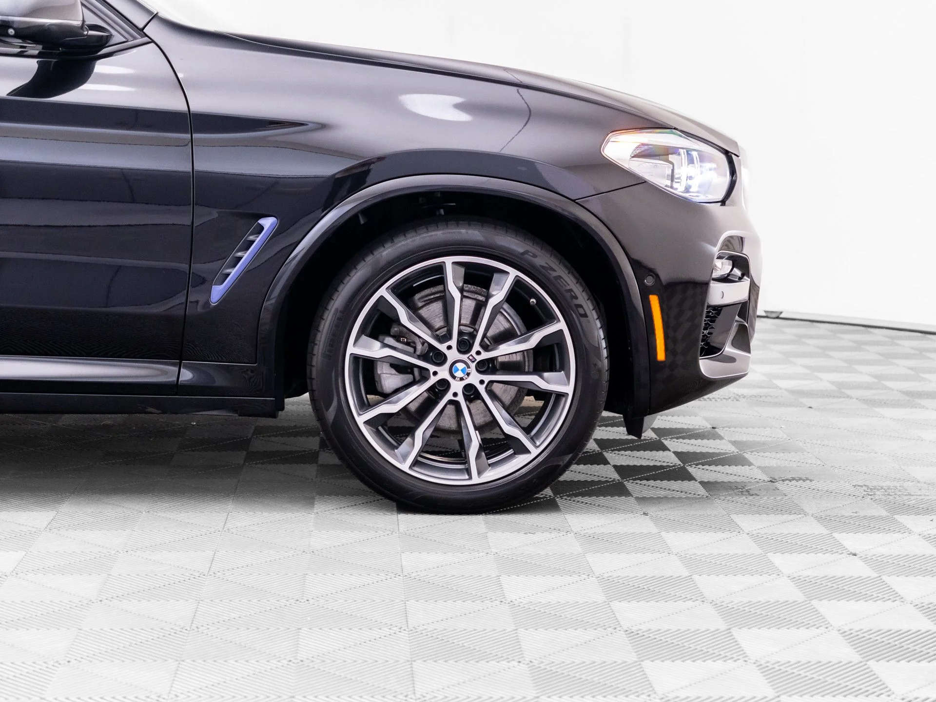Used 2019 Black BMW xDrive30i image 34