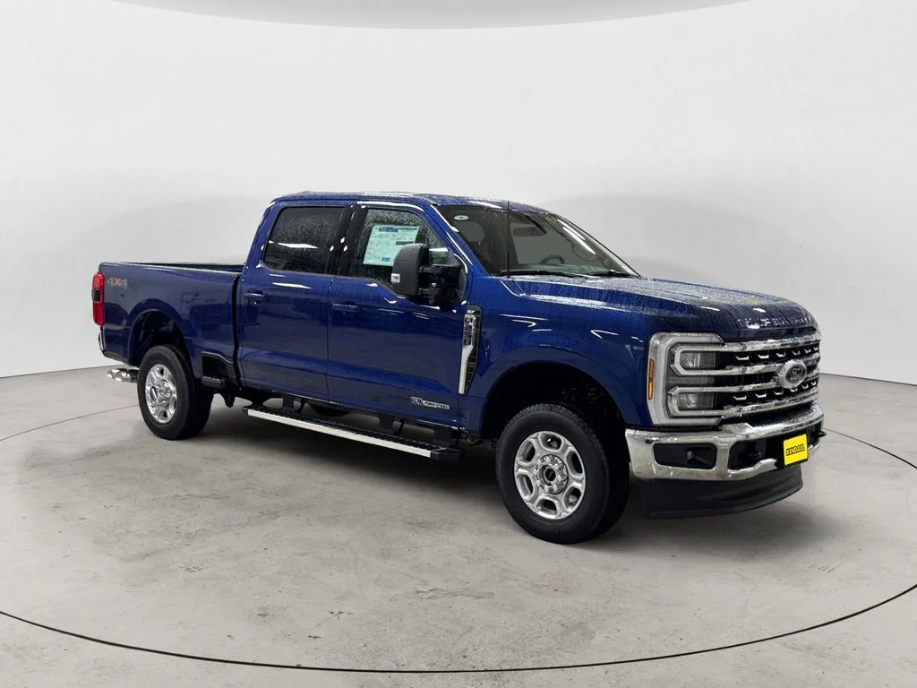 New 2026 Blue Ford XLT image 7