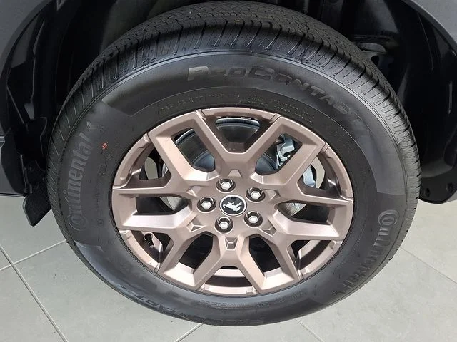 New 2026 Shadow Black Ford Big Bend® image 5