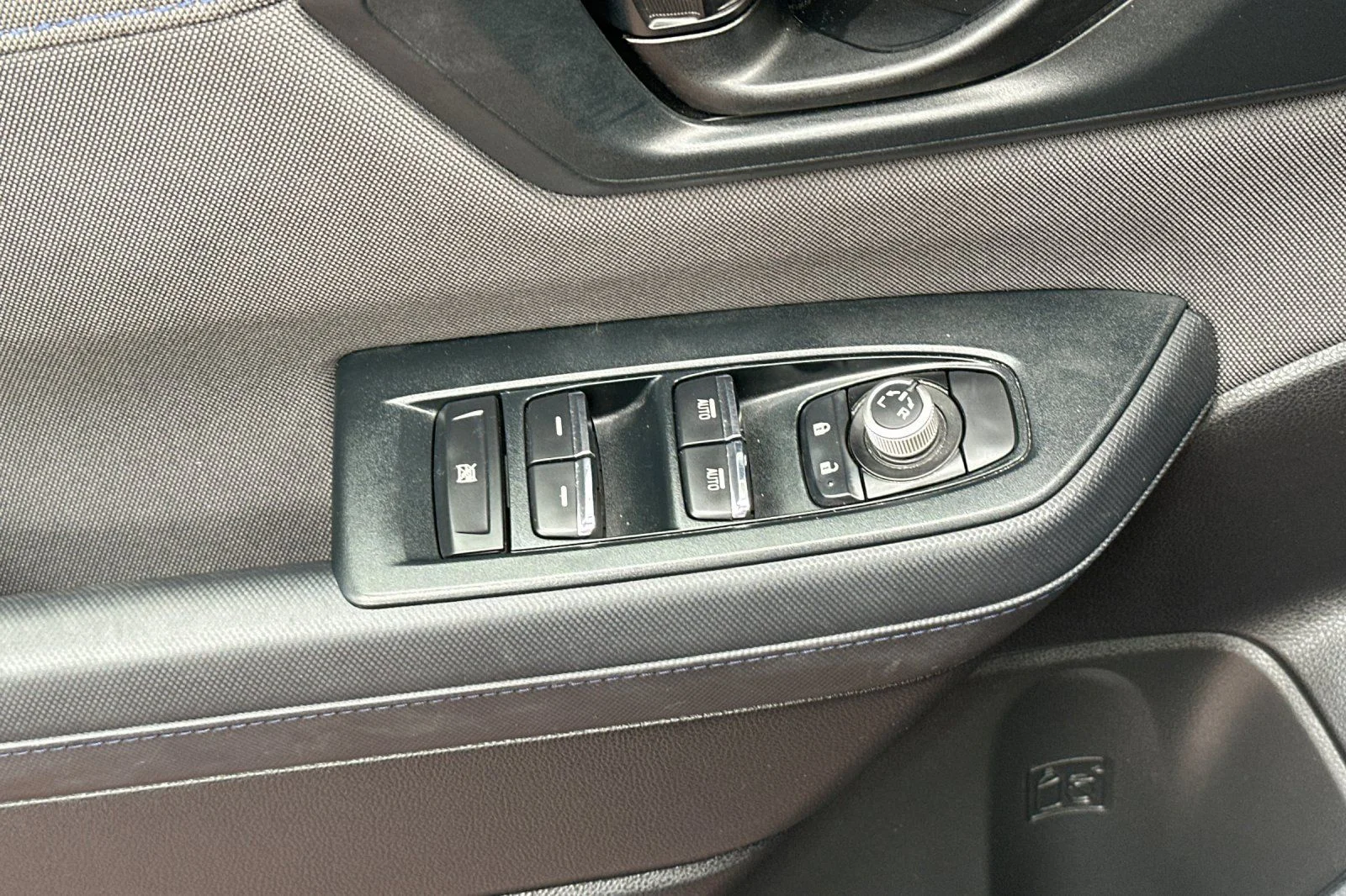 Certified Used 2025 Gray Subaru Premium image 15