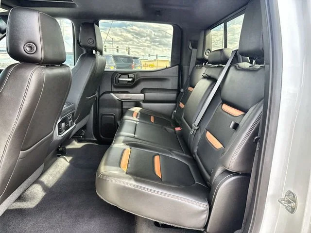 Used 2019 White GMC AT4 image 23