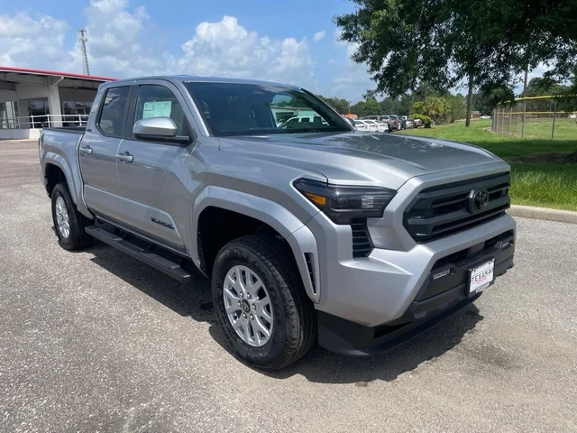 New 2026 Toyota Tacoma SR5 4X4 DOUBLE CAB