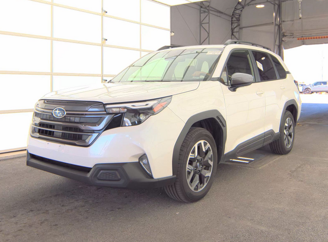 2025 Subaru Forester Premium's photo