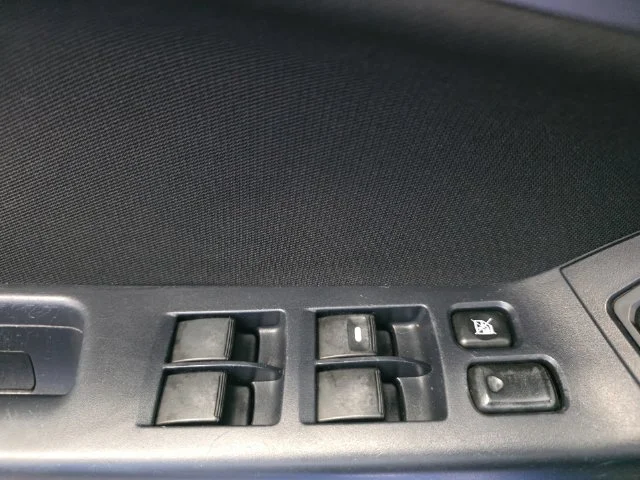 Used 2011  Mitsubishi ES image 26