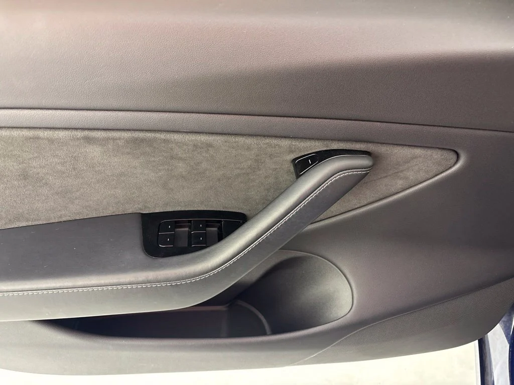 Used 2019 Blue Tesla Mid Range image 20