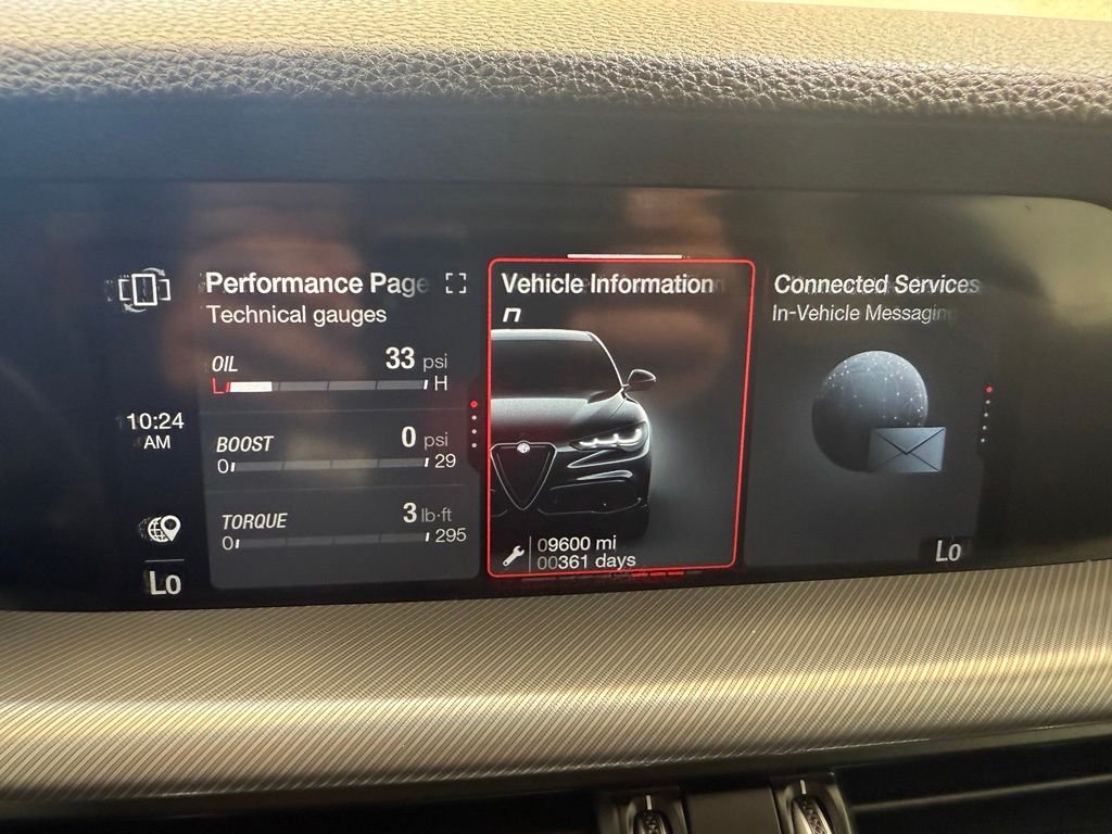 New 2025 Vesuvio Gray Metallic Exterior Paint Alfa Romeo Base image 46