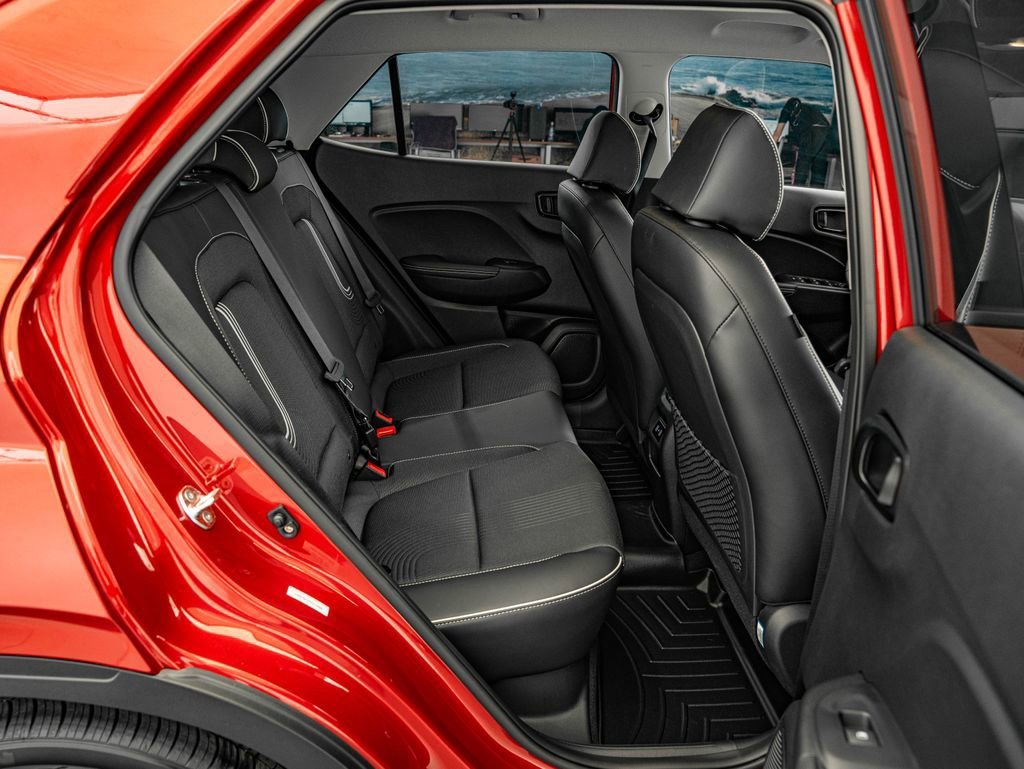 Used 2025 Ultimate Red Hyundai Limited image 32