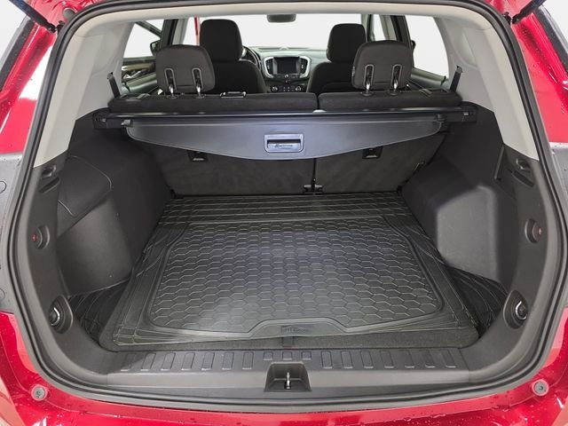 Used 2019 Red GMC SLE image 34