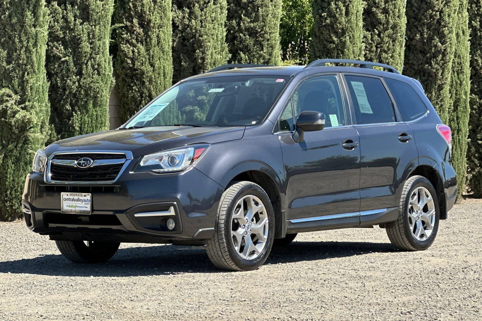 Used 2018 Crystal Black Silica Subaru Touring image 8