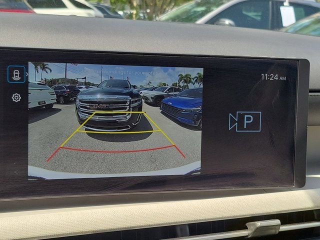 Certified Used 2025 White Hyundai SEL Convenience image 26