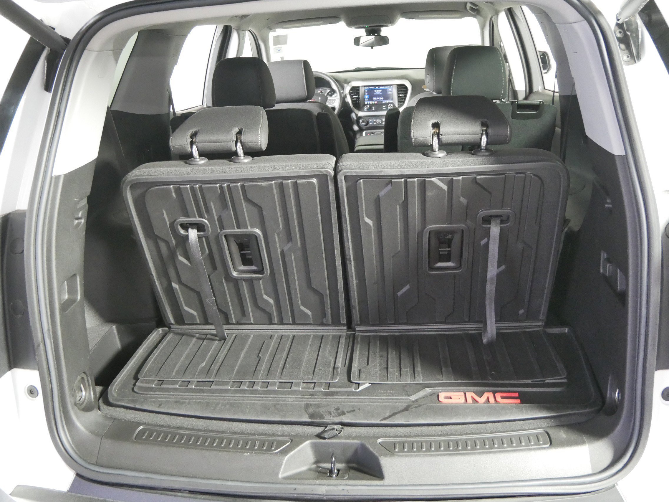 2023 GMC Acadia SLE - Photo 18