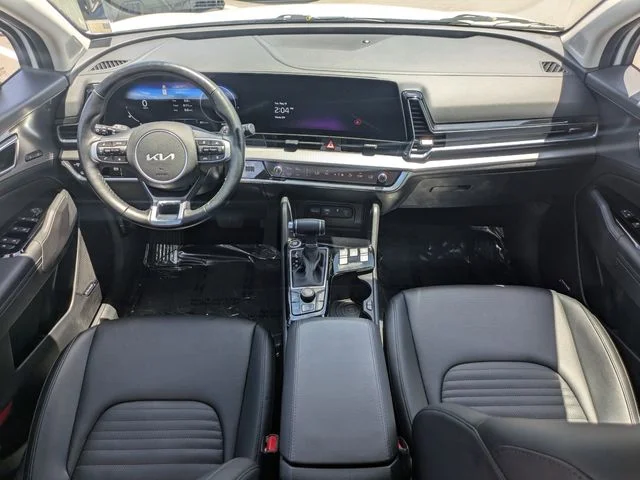 Used 2025 White Kia SX-Prestige image 17