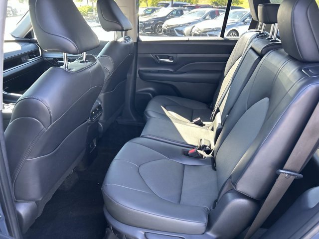 Used 2024 White Toyota XLE image 19