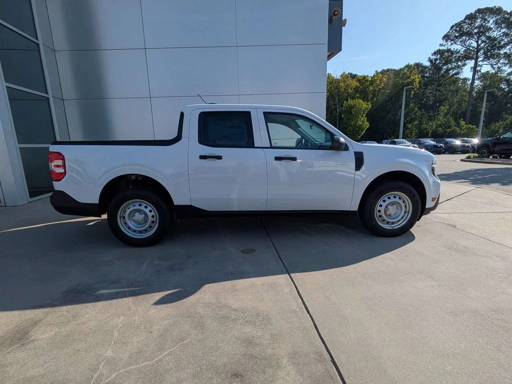 New 2026 Oxford White Ford XL image 3