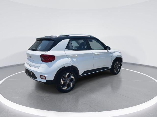 New 2026 White Hyundai SEL w/Two-Tone Roof image 8