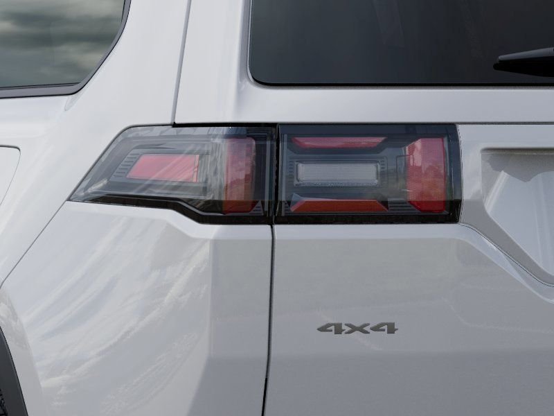 New 2026 Bright White Clear-Coat Exterior Paint Jeep Limited image 9