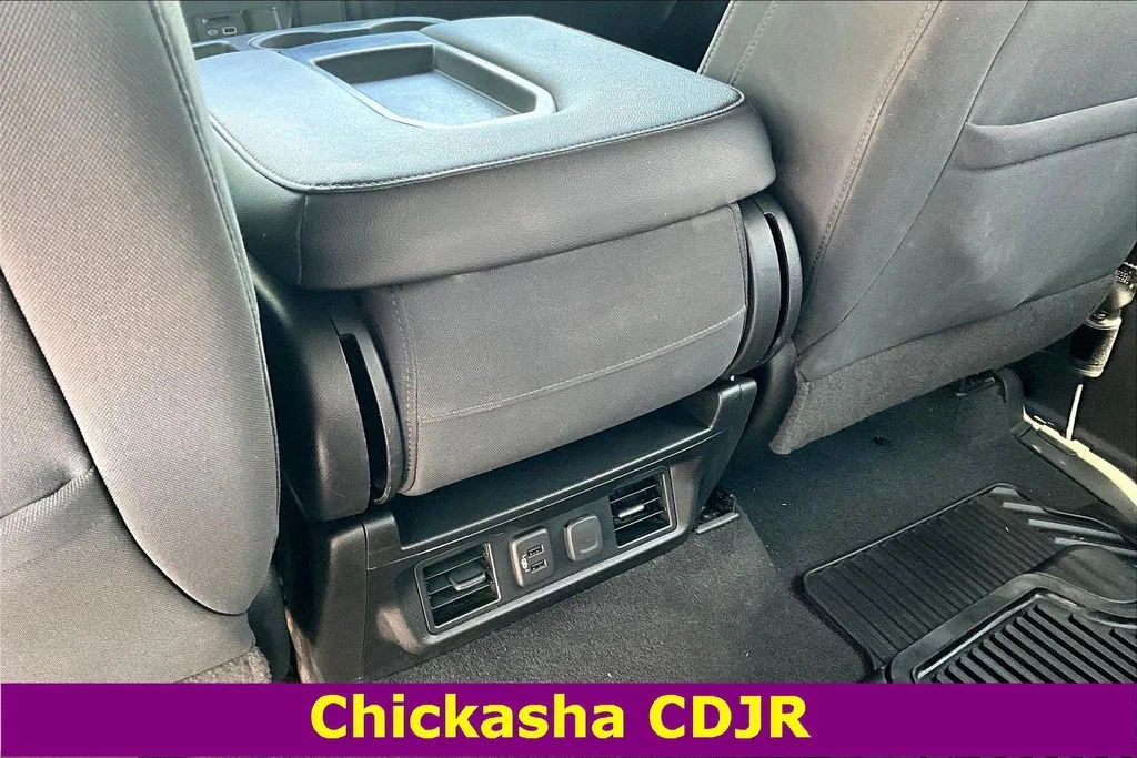 Used 2020 Gray Chevrolet LT image 10