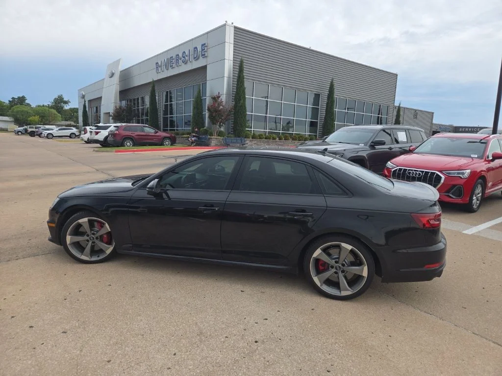 Used 2019 Black Audi 3.0T Prestige image 1
