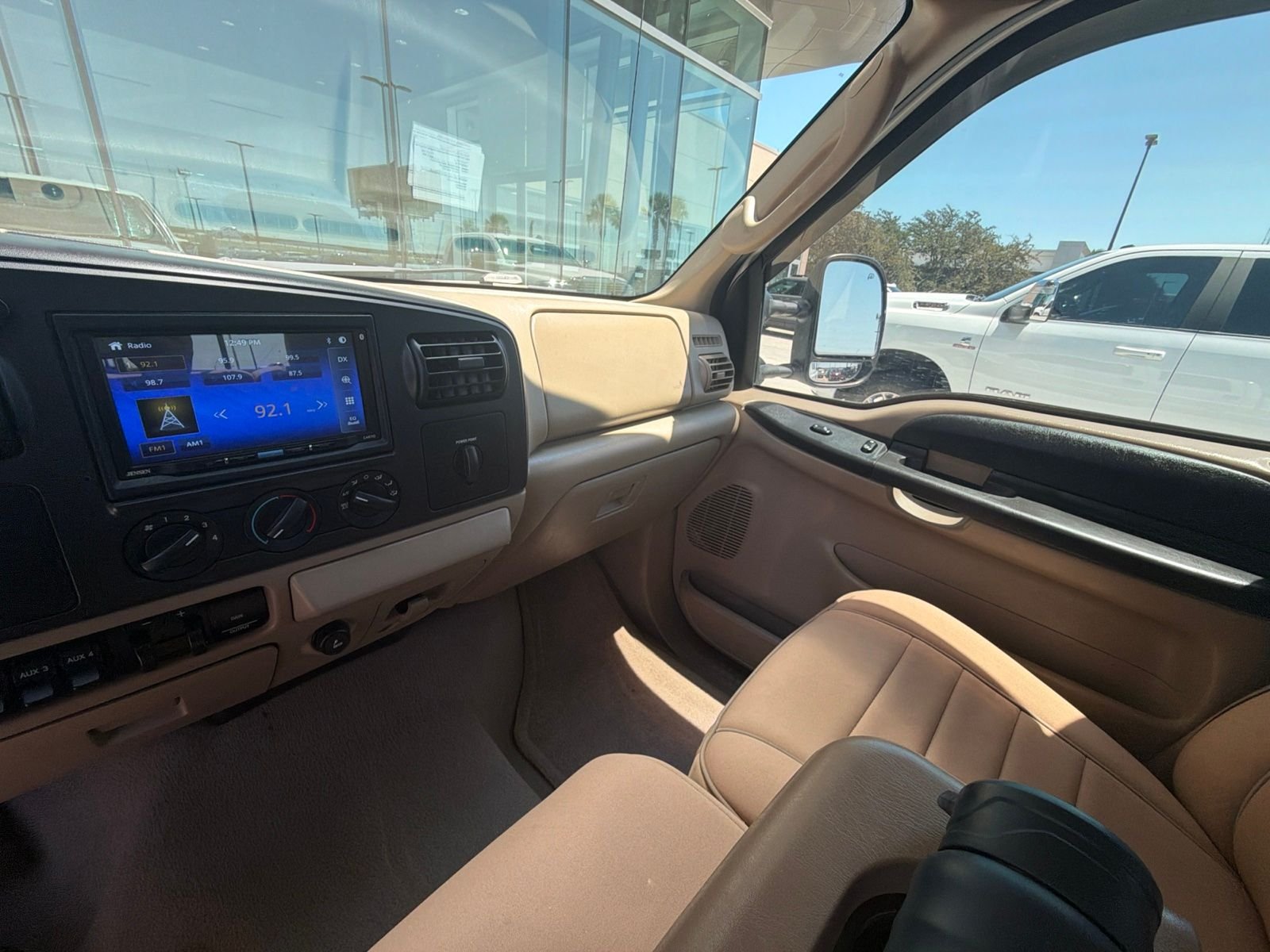 Used 2005 Oxford White Clearcoat Ford XLT image 16
