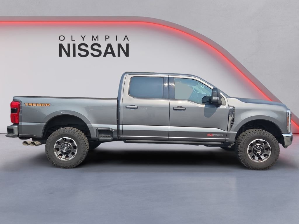 Used 2024 Gray Ford Lariat image 7