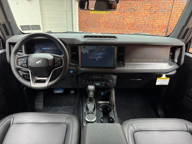 New 2025 Azure Gray Metallic Tri-Coat Ford Badlands® image 12