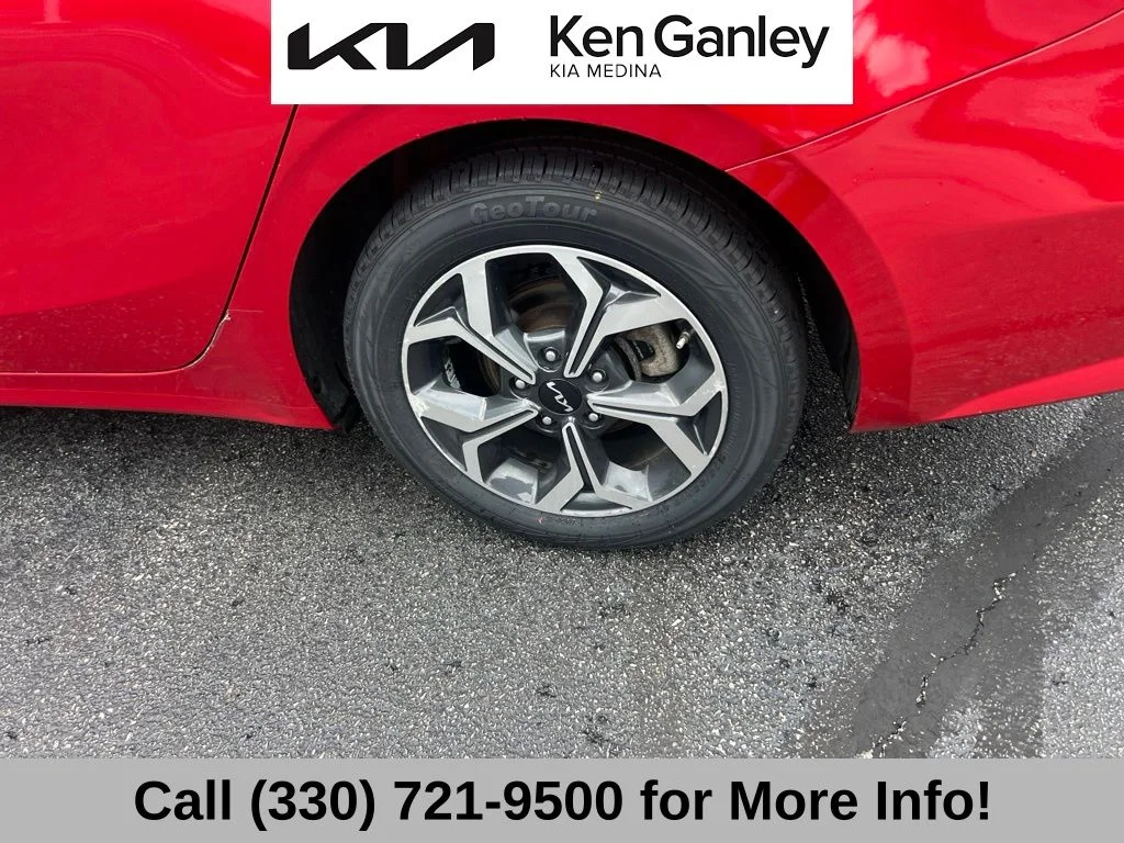 2023 Kia Forte LXS - Photo 24