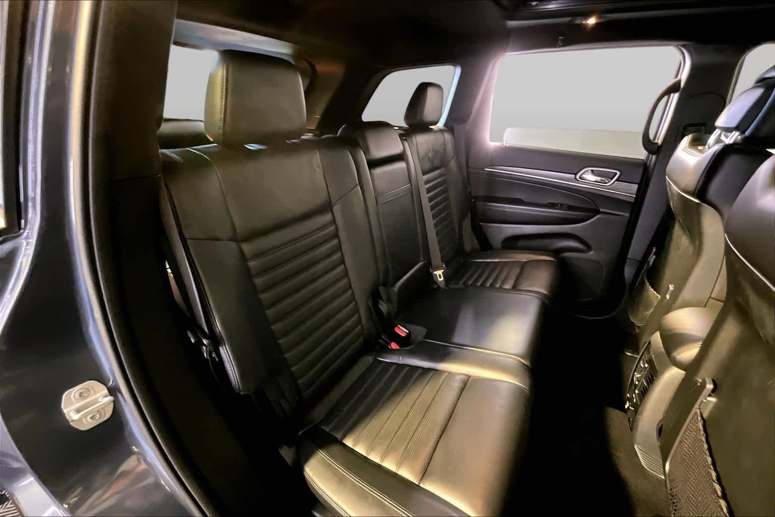 Used 2019 Slate Blue Pearl Coat Jeep Limited X image 20