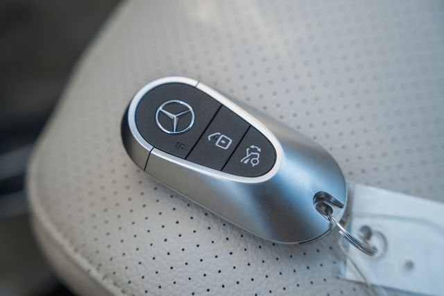 New 2026 Polar White Mercedes-Benz C 300 image 44