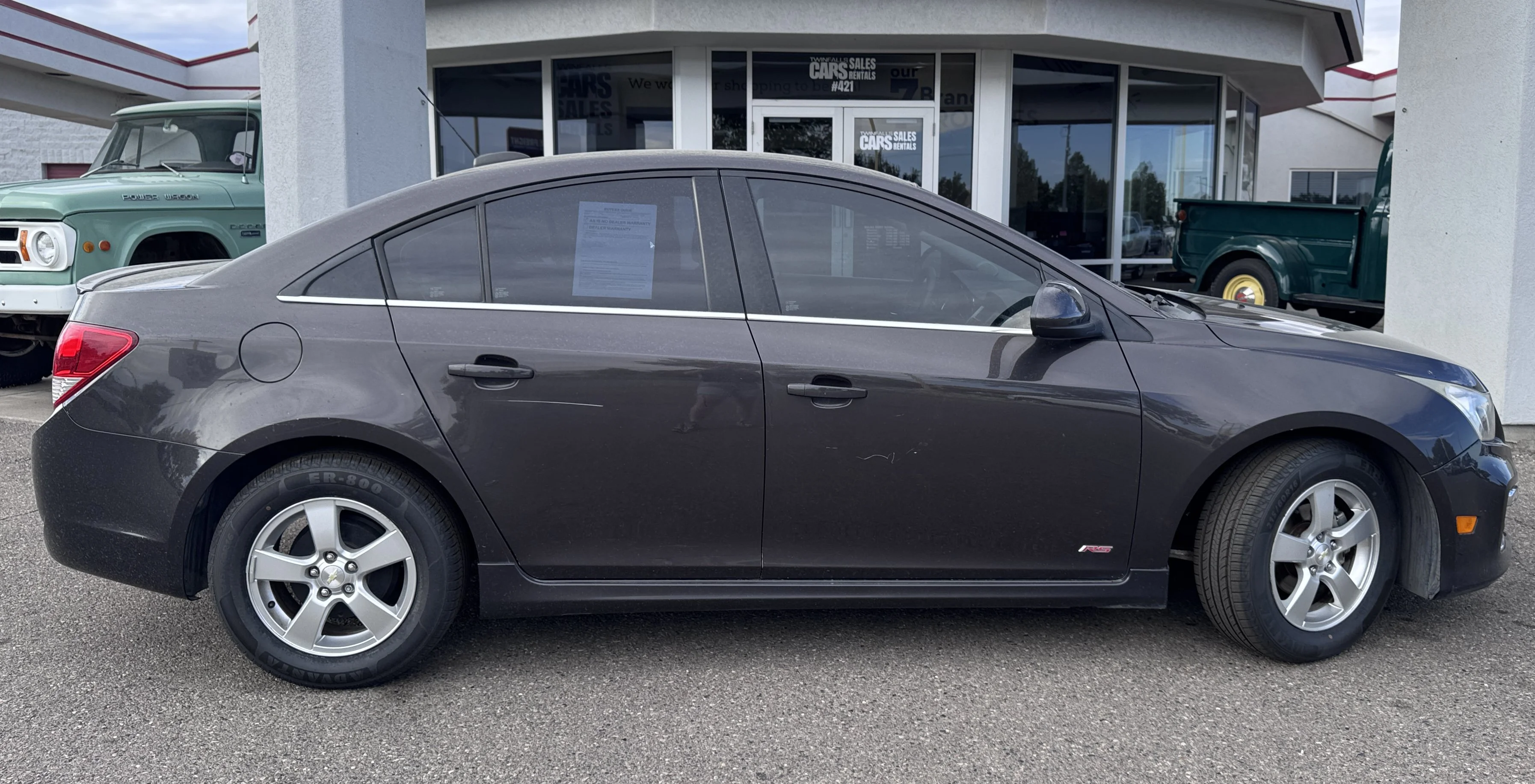 Used 2015 Tungsten Metallic Chevrolet LT image 9