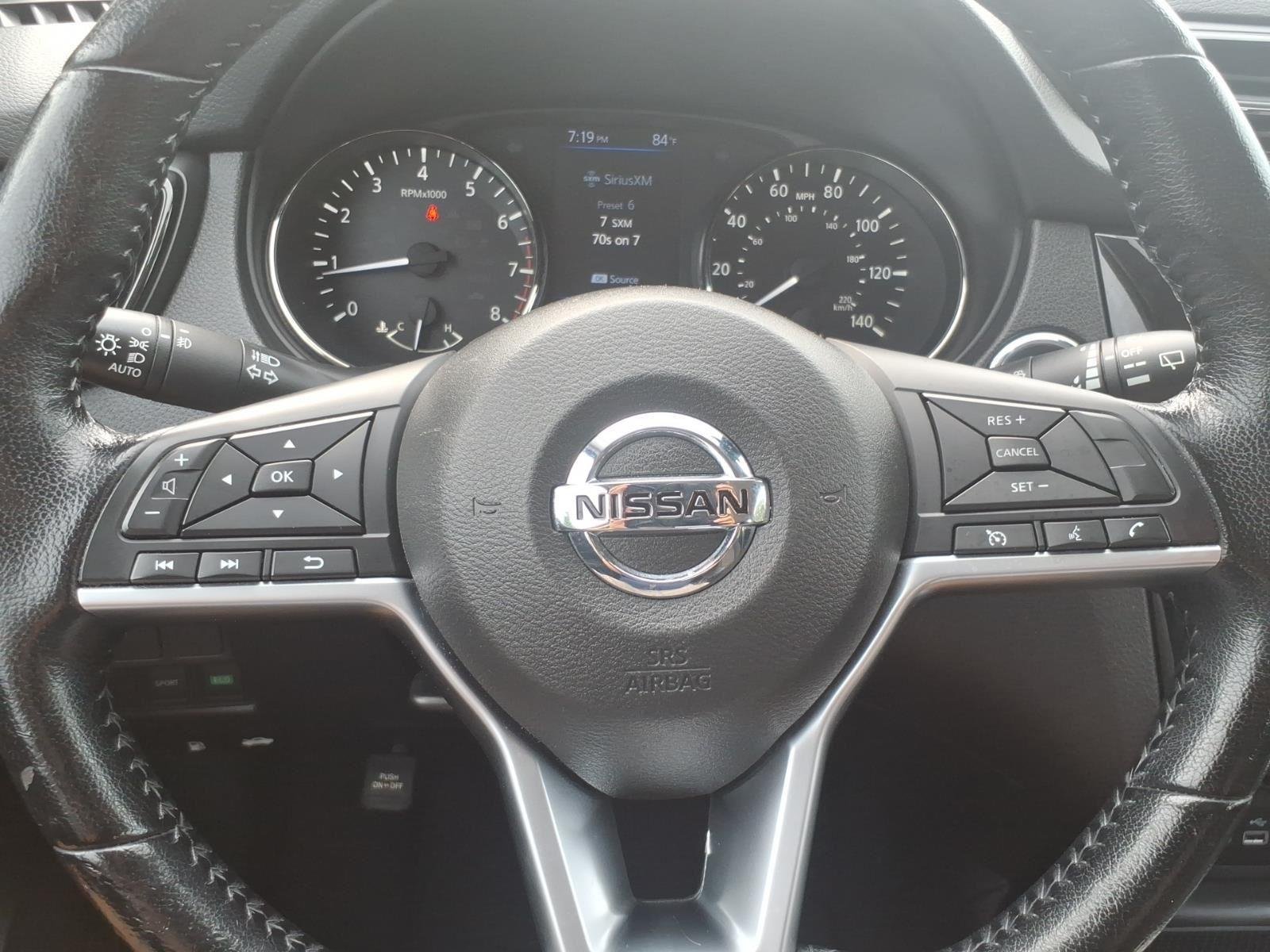 Used 2021 Scarlet Ember Tintcoat Nissan SV image 13