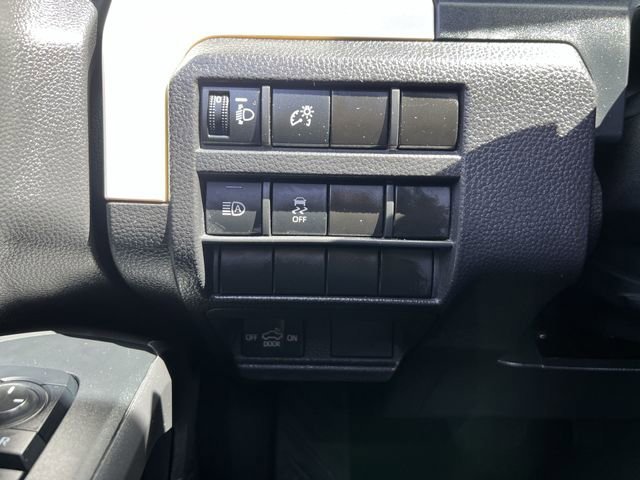2024 Toyota Tacoma SR5 - Photo 17