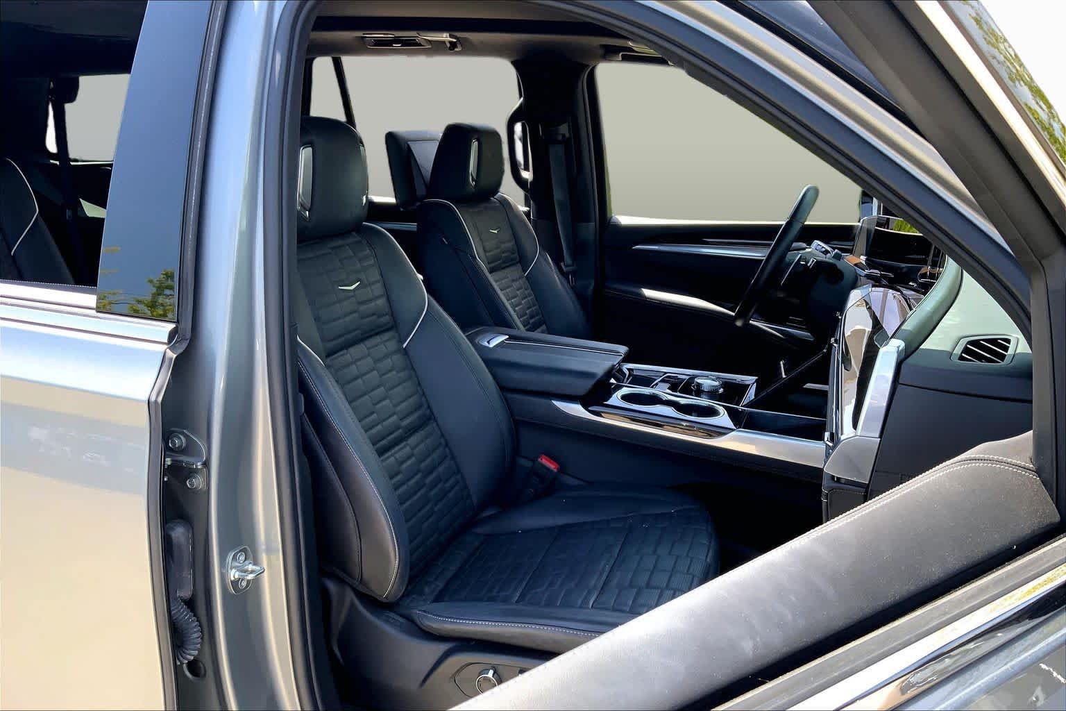 Used 2025 Argent Silver Metallic Cadillac 4WD Premium Luxury Platinum image 8