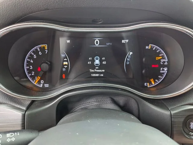 Certified Used 2022 White Jeep Laredo X image 29