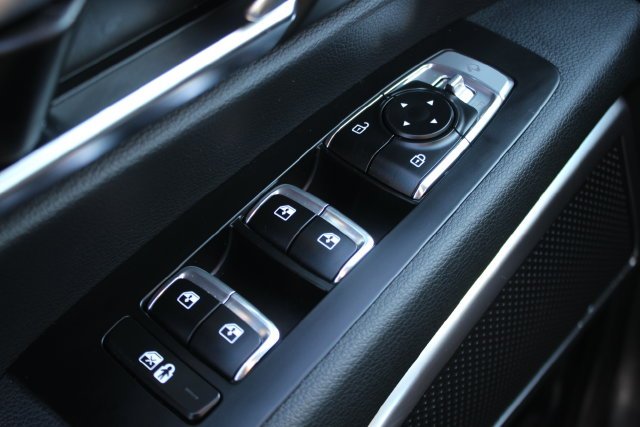 Used 2025 Black Kia EX X-Line image 21