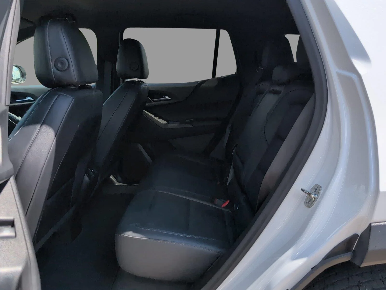 Used 2025 Summit White Chevrolet LT image 16