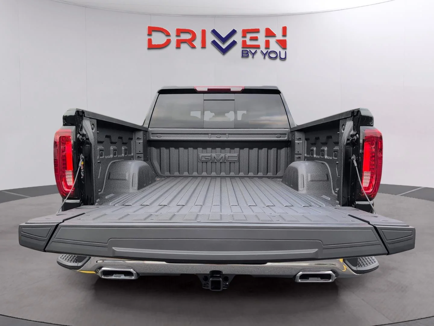 New 2026 Onyx Black GMC SLT image 31