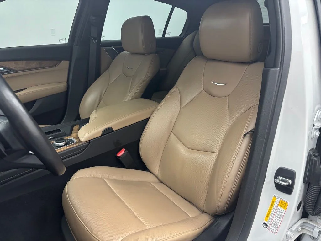 Used 2022 White Cadillac Premium Luxury image 23