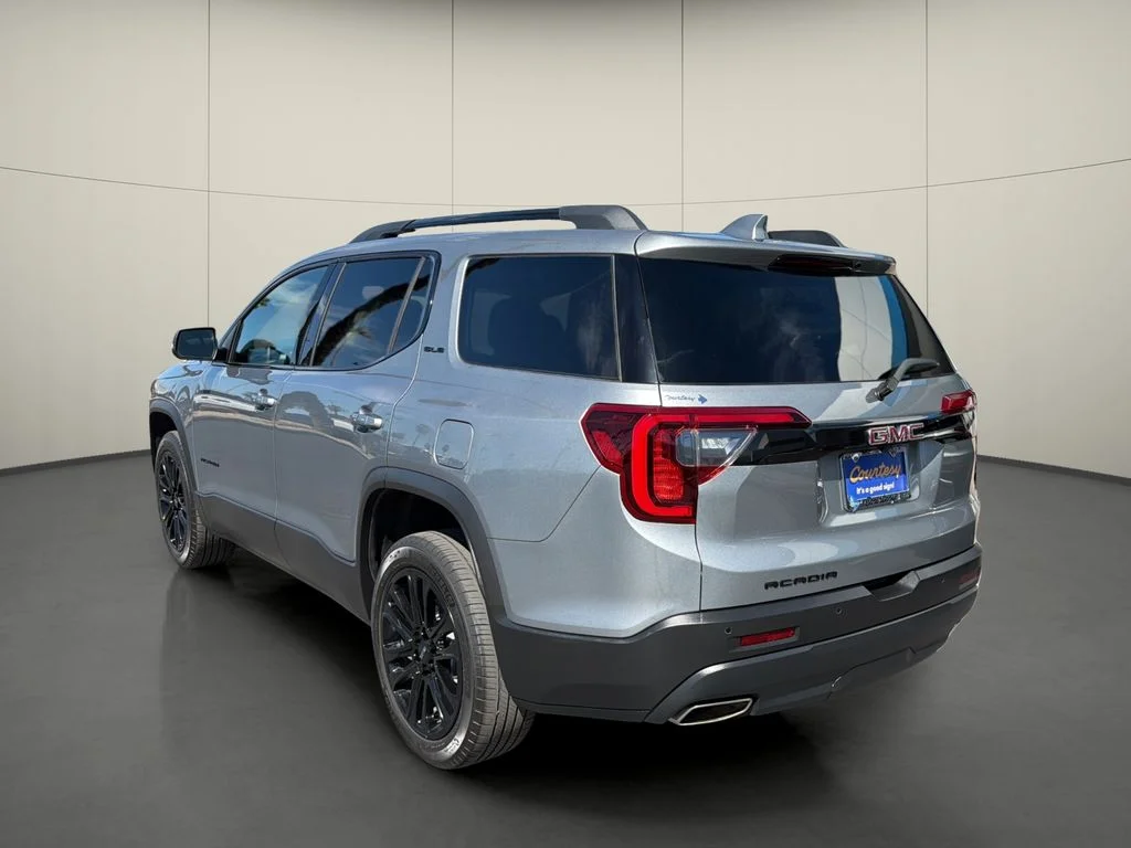 Used 2023 Silver GMC SLE image 5