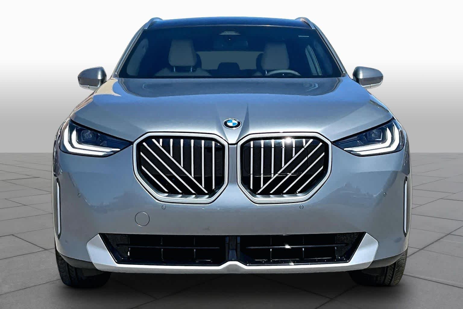 New 2026 Skyscraper Grey Metallic BMW 30 xDrive image 3
