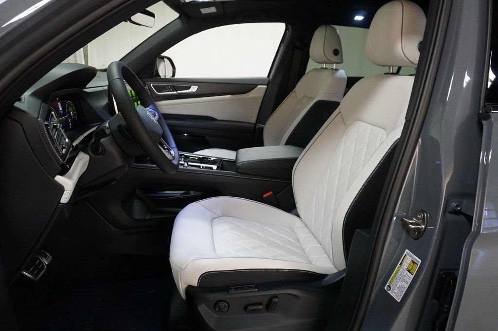 2026 Volkswagen Atlas Cross Sport SEL Premium R-LINE - Photo 10