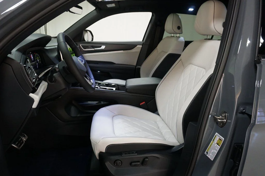 2026 Volkswagen Atlas Cross Sport SEL Premium R-LINE - Photo 10