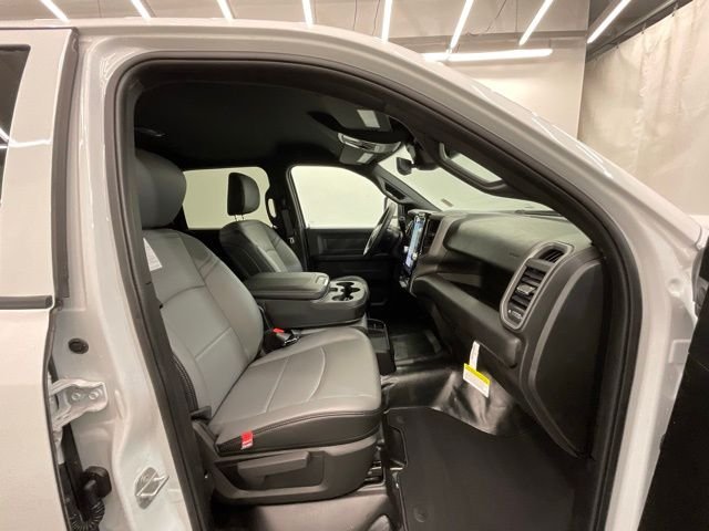 New 2026 Bright White Clear-Coat Exterior Paint RAM Tradesman image 23