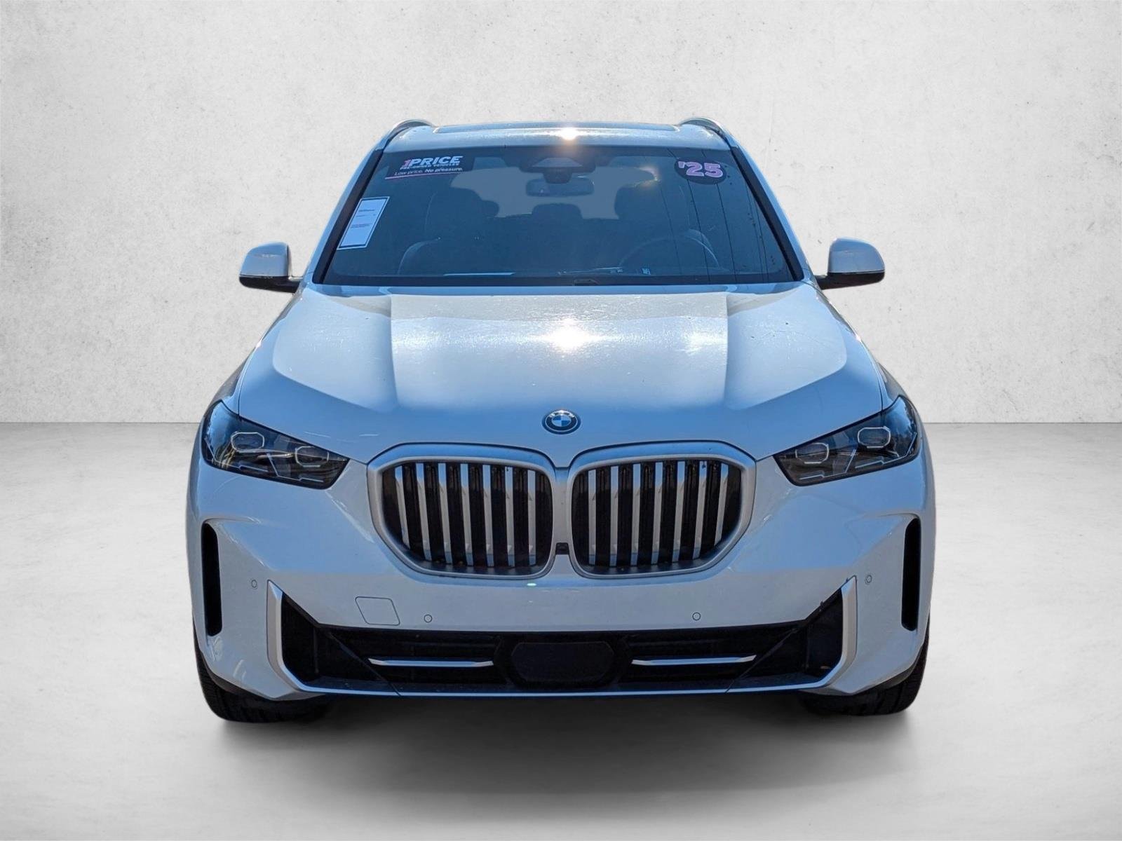 2025 BMW X5 50e - Photo 2