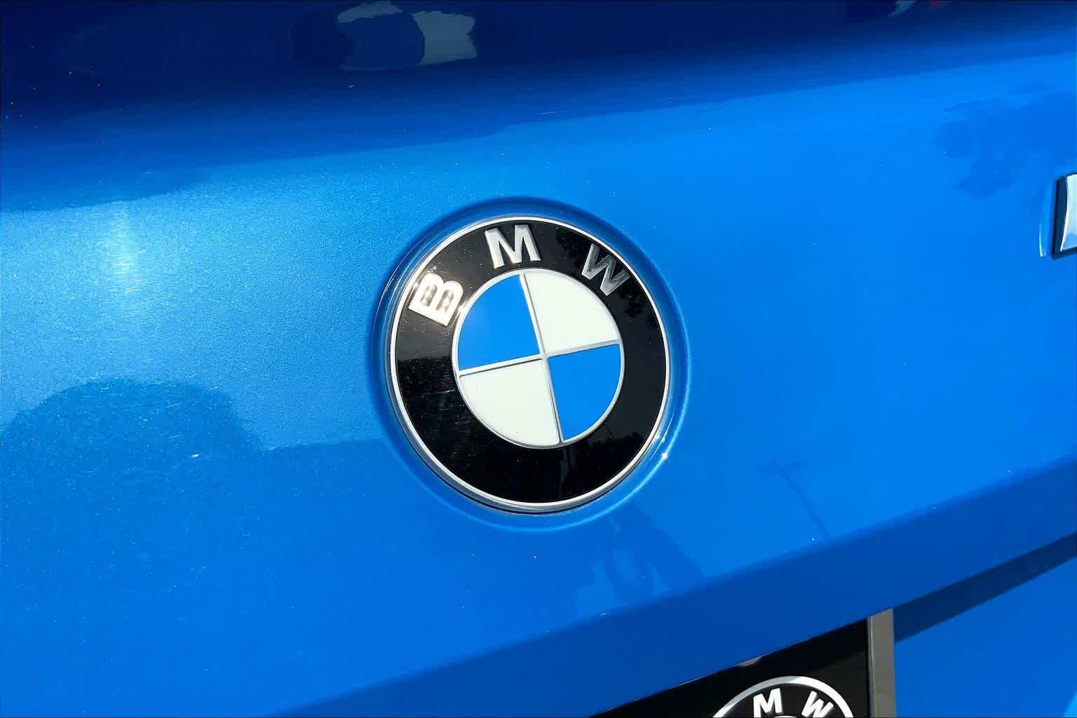 Used 2020 Misano Blue Metallic BMW sDriveM40i image 26