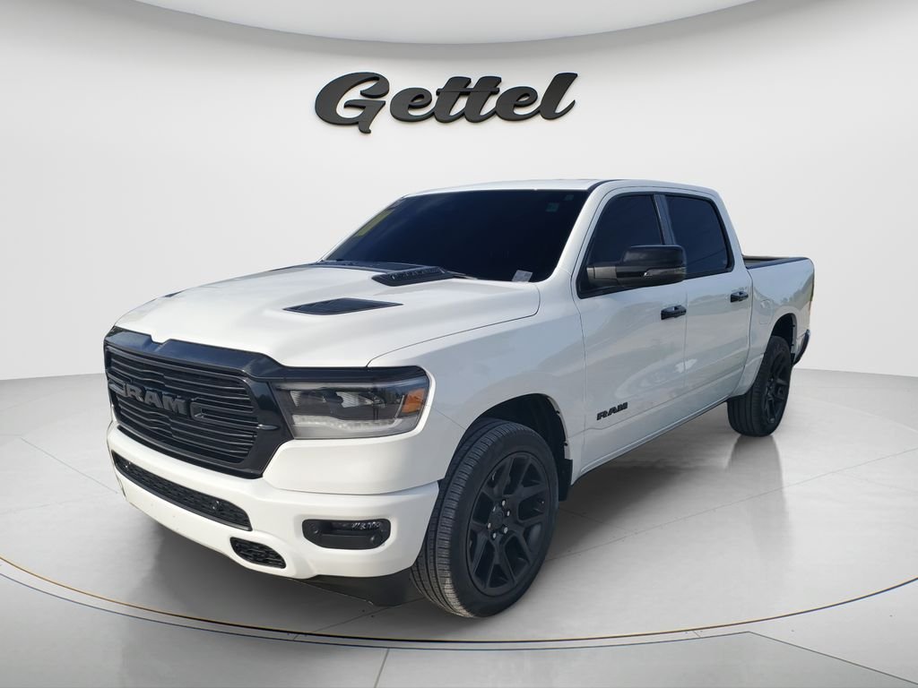 2024 RAM 1500 Laramie 4x4 Crew Cab 5'7's photo